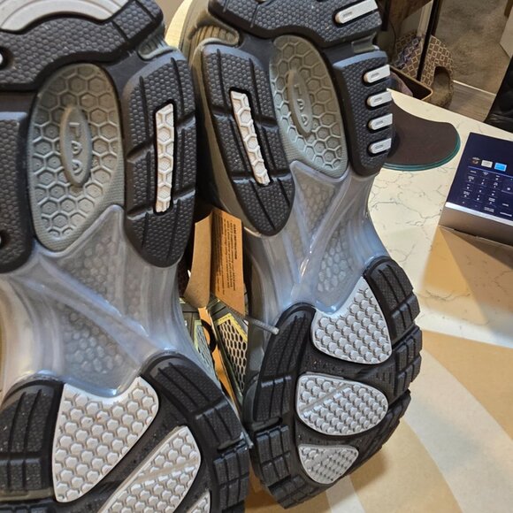 Asics Gel-DS Trainer 14 Truffle Grey 1203A607-020 Men's Size 12 NEW HTF Trainer - Picture 8 of 14